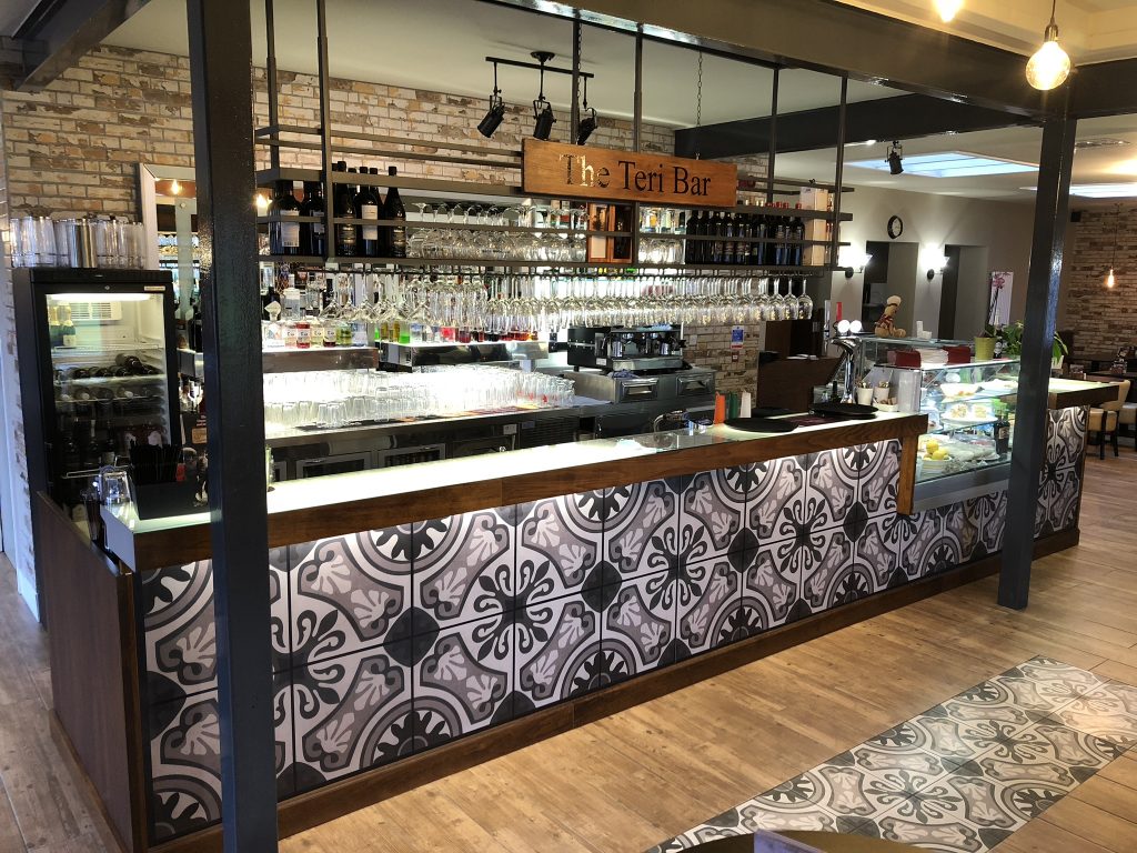 Santa Marina Drinks bar